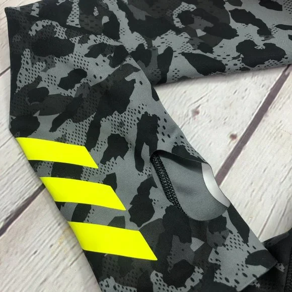 🛍️🛍️SOLD Adidas men's SUPER SUIT running carrera size small - Picture 12 of 16